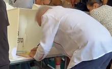 AMLO votando 