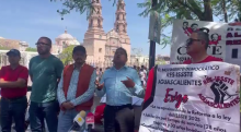 Maestros simpatizantes de la CNTE 