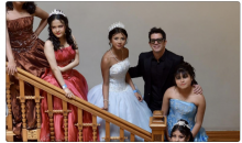 El cantante Yahir se convierte en padrino de 50 quinceañeras
