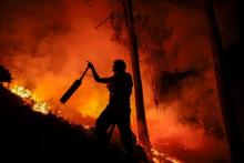 Más de 50 mil personas evacuadas por devastadores incendios forestales en Turquía