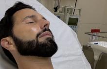 Poncho de Nigris publica fotografía desde una cama de hospital 