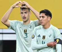 México 2-0 Surinam