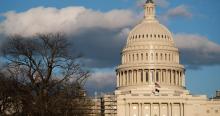 Senado de EE. UU. propone reducir impuesto a remesas de 3.5% a 1% en proyecto de ley fiscal de Trump