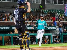 Saraperos 22-7 Rieleros