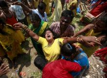 Campesinos matan a familia acusada de brujería en India