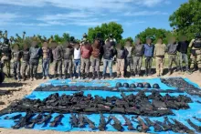 Acusan revictimización a familias buscadoras tras localización en campamento armado