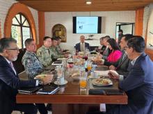 Mesa de seguridad 