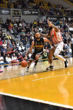 PANTERAS VS SOLES