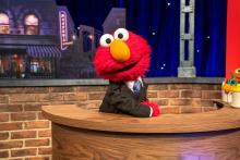 Hackean la cuenta de Elmo en X y publican mensajes contra Trump y los archivos Epstein