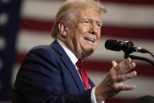 Trump propone deportar a personas nacidas en EE.UU. y defiende nuevo centro migratorio "Alligator Alcatraz"