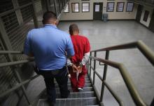 ICE planea expandir capacidad de centros de detención migrante; busca triplicar capacidad a 100 mil camas