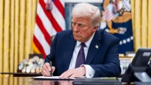 Trump endurece política contra Cuba: prohíbe transacciones financieras y viajes de estadounidenses