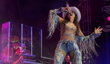 ¿Fuiste? Ana Bárbara se presentó gratis en la "Feria de San Francisco de Asís" en San Pancho
