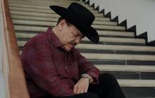 Hospitalizan al cantante Julio Preciado por neumonía 