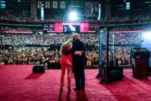 Donald Trump encabeza multitudinario funeral de Charlie Kirk