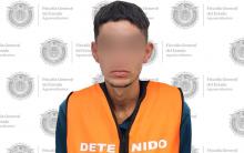 No alcanzó a lesionar al uniformado gracias a que éste lo pudo someter