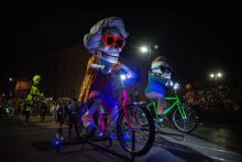 Venta de alcohol en festival de calaveras estará delimitada a zonas y horarios
