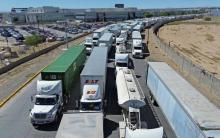 Entran en vigor los aranceles del 25% a camiones medianos y pesados impuestos por EE. UU.; México, principal afectado