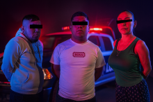 Tres de los asaltantes fueron detenidos cuando se daban a la fuga por la 43 sur en un auto con placas de Guanajuato