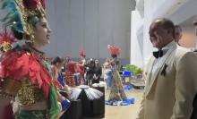 Presidente de Miss Universo admite que obtuvo una licitación de Pemex