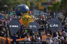 Miles de personas protestan en COP30 en Brasil para exigir acciones urgentes contra la crisis climática