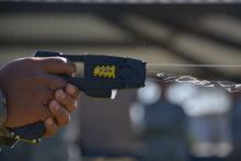 Policías de Aguascalientes podrán usar tasers tras reforma al Código MunicipaL