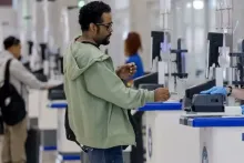 EE. UU. inicia recolección de datos biométricos a todos los extranjeros que entren o salgan del país