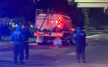 Muere policía vial al impactar su motocicleta contra pipa de Servicios Públicos en la avenida Aguascalientes Sur