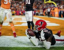 Bucaneros 28-29 Falcons 