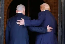 Netanyahu y Trump discuten desarme de Hamás para avanzar en plan de paz