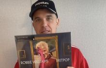 Robbie Williams supera a The Beatles con discos número 1 en el Reino Unido
