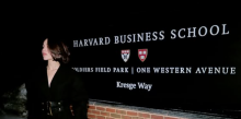 Danna es reconocida Harvard, aquí el motivo