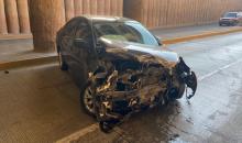 El auto quedó atravesado y provocó una larga fila de autos al cerrar parcialmente la circulación 