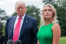 Donald Trump y Karoline Leavitt 