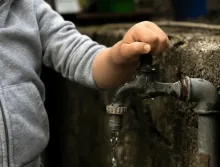 Ilegal que MIAA cobre aún cuando no se da servicio de agua: Abogado especialista