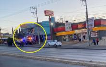 El ladrón forzó la cortina metálica con una barreta y se llevó equipos guardados en la parte trasera