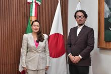 Tere Jiménez con director de JICA 