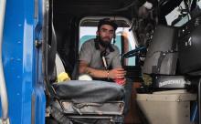El chofer logró escapar tras el asalto en el que fue despojado de refrigeradores 