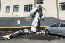 Brasil: se estrella una avioneta en un edificio y dos personas mueren
