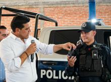 Entrega Leo Montañez patrullas para las colonias Altavista, Miravalle, Primavera y la Fe