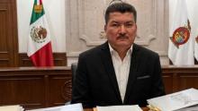Exjefe policíaco de Sinaloa no se entregó a Estados Unidos; desmiente en un video