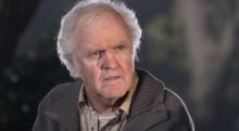 Muere apuñalado actor de "Jumanji" y "Top Gun: Maverick"; el sospechoso llamó al 911 