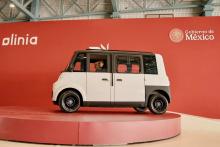 Sheinbaum presenta el primer prototipo del auto Olina
