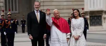 Reyes de España reciben al Papa León XIV