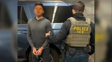 Detenido por ICE 