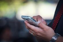 Como ‘ocurrencia’ califican abogados registro de líneas con CURP; sugieren ampararse