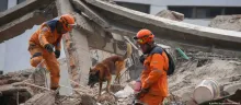 Aumentan a 294 los muertos por terremoto en Colombia