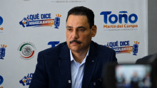 Toño Martín del Campo en rueda de prensa