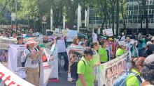 Familias de personas desaparecidas marchan por las calles de la CDMX