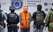 Al momento de su captura viajaba en una motocicleta y cargaba con 79 envoltorios de droga cristal